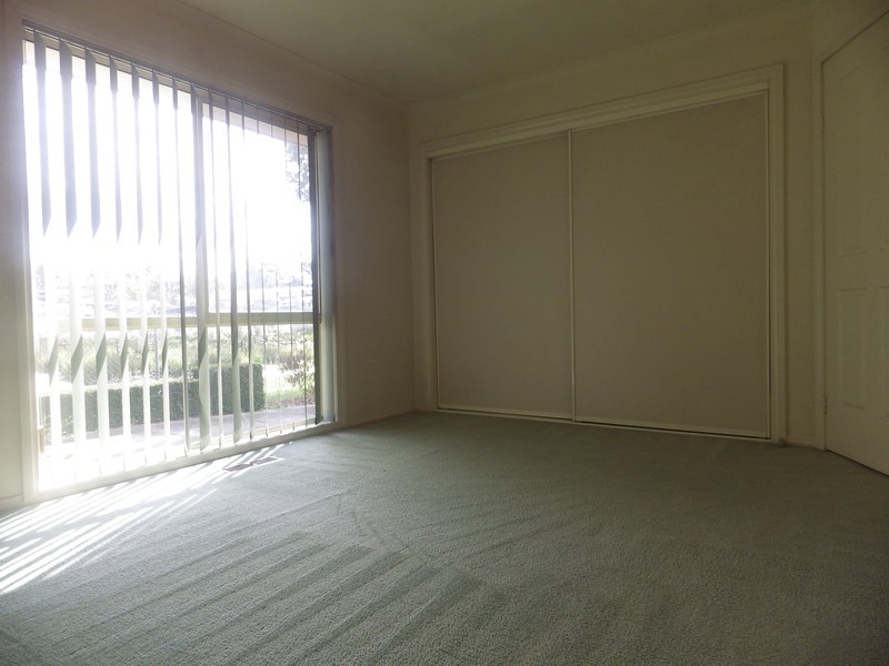 2/10 Dennis Street, Croydon VIC 3136