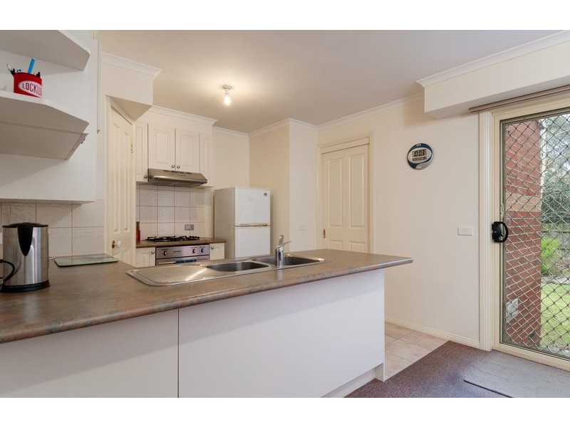 4/23 Lena Grove, Kilsyth VIC 3137