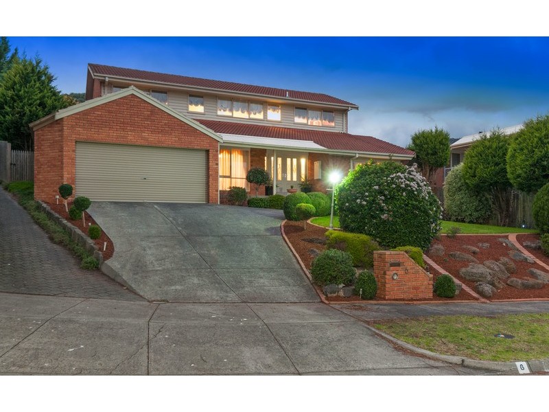 6 Gill Place, Mooroolbark VIC 3138