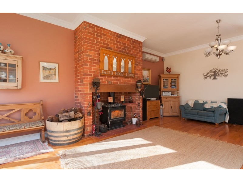 9 John Street, Wandin North VIC 3139