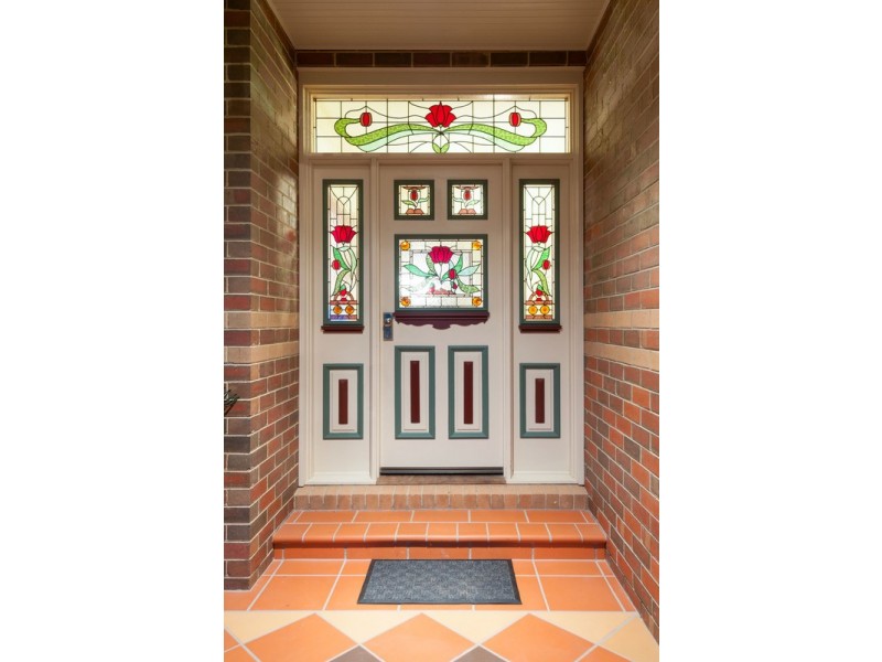 16 Valley Park Drive, Mooroolbark VIC 3138