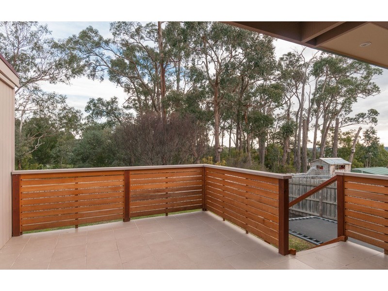 16 Valley Park Drive, Mooroolbark VIC 3138