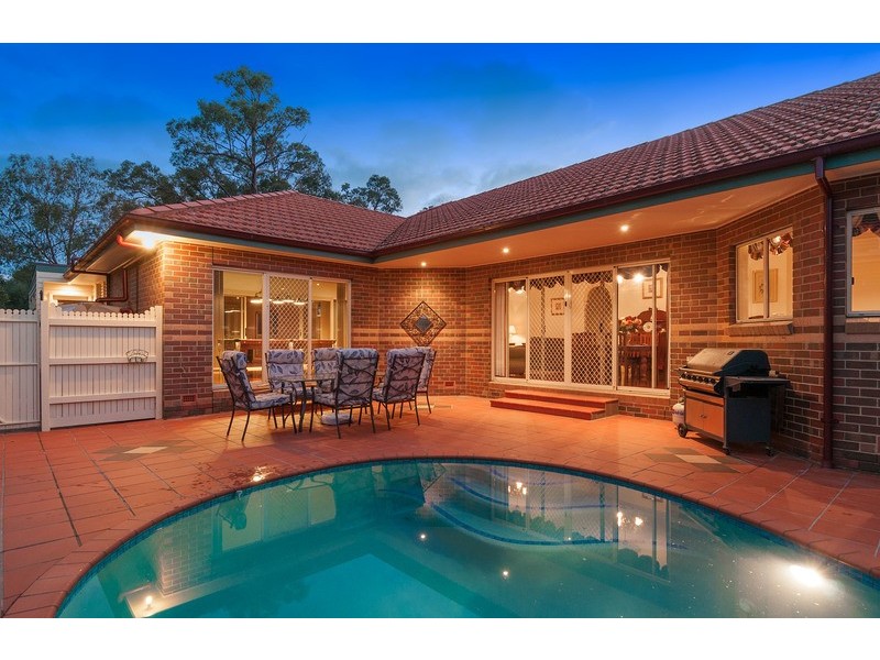 16 Valley Park Drive, Mooroolbark VIC 3138