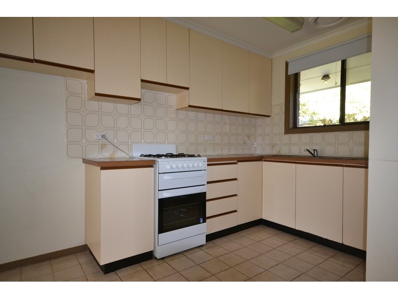2/94-96 Oban Road, Ringwood North VIC 3134