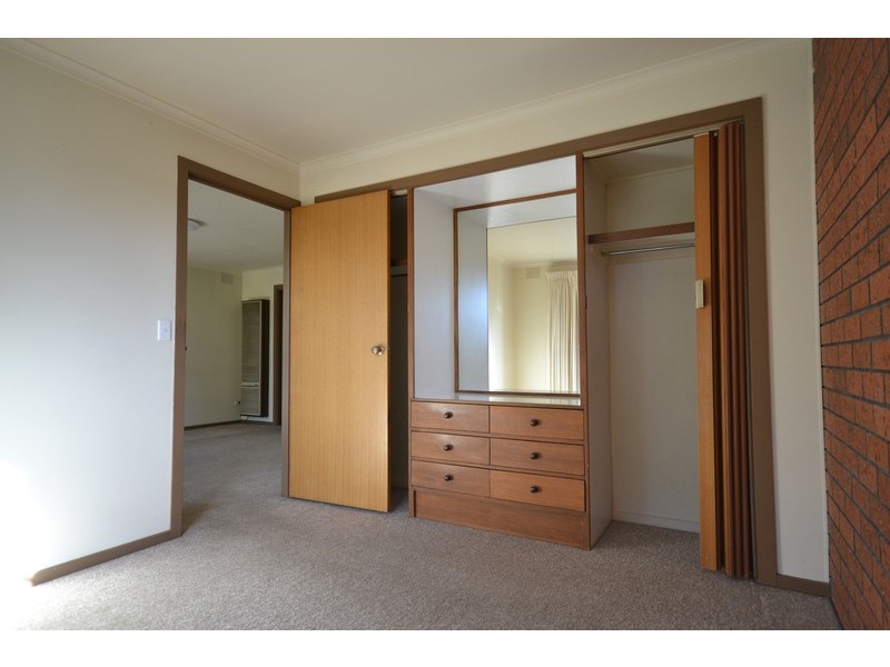 2/94-96 Oban Road, Ringwood North VIC 3134