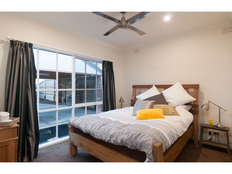 1/61 Exeter Road, Croydon North VIC 3136