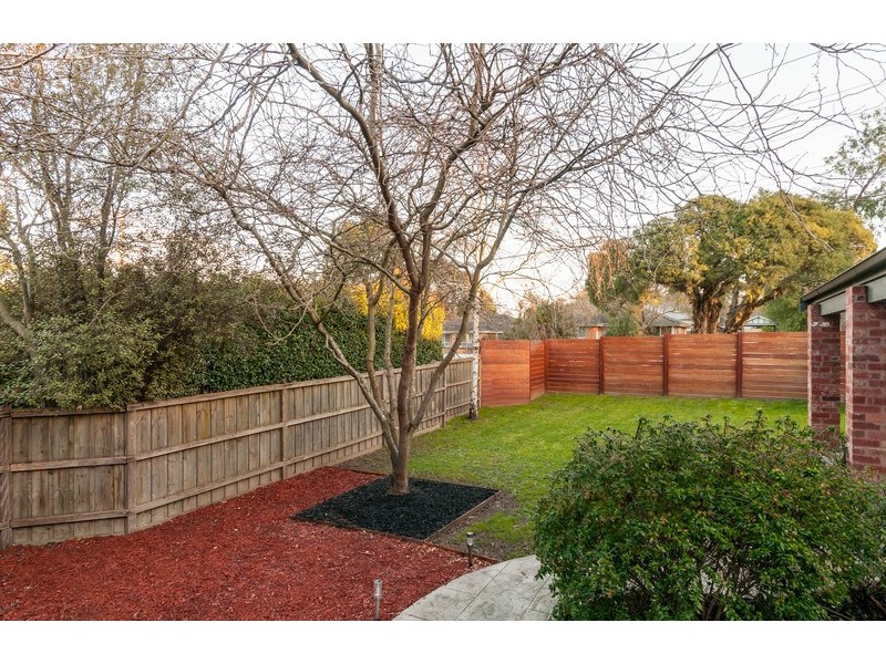 1/61 Exeter Road, Croydon North VIC 3136