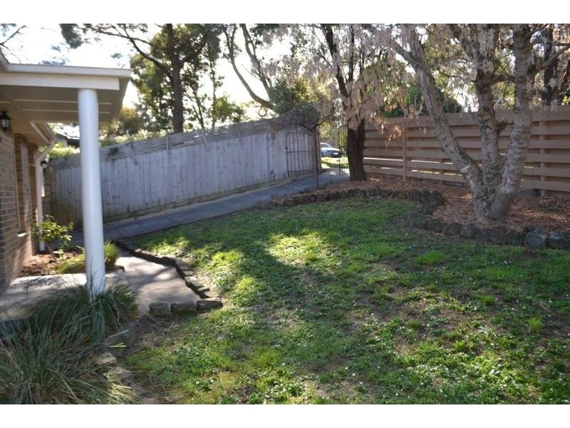 1/19 Newman Road, Mooroolbark VIC 3138