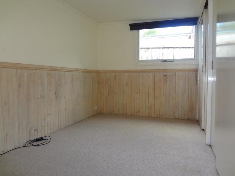 Rear/8 Carawa Street, Mooroolbark VIC 3138