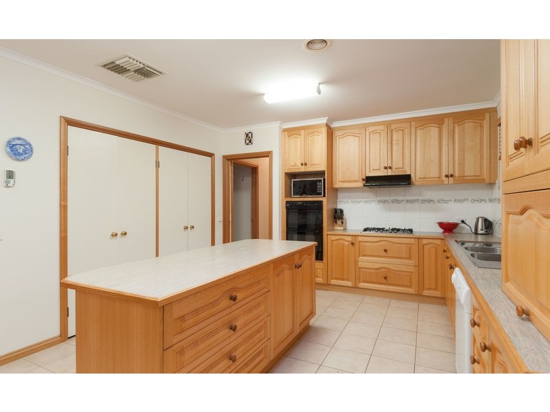 125 Taylor Road, Mooroolbark VIC 3138