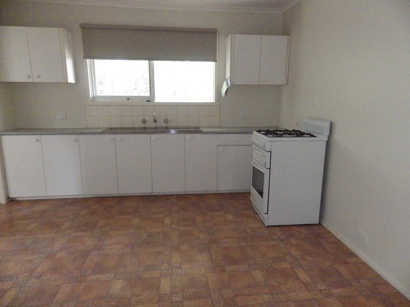 129 Cambridge  Road, Mooroolbark VIC 3138