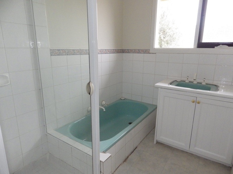 129 Cambridge  Road, Mooroolbark VIC 3138