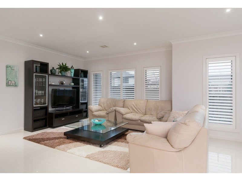 84 Larbert Road, Mooroolbark VIC 3138