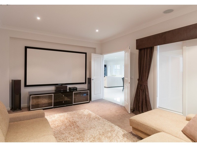 84 Larbert Road, Mooroolbark VIC 3138