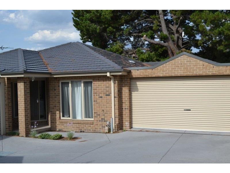 66a Blazey Road, Croydon South VIC 3136