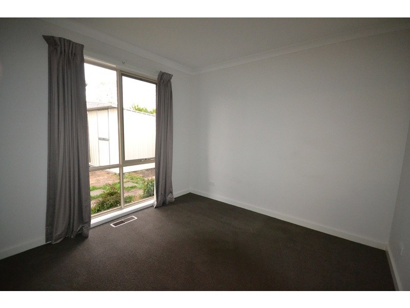 66a Blazey Road, Croydon South VIC 3136