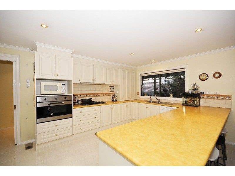 11 Lilac Rise, Lilydale VIC 3140