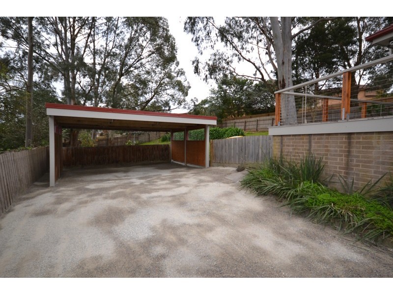 2 Maralinga Terrace, Mooroolbark VIC 3138
