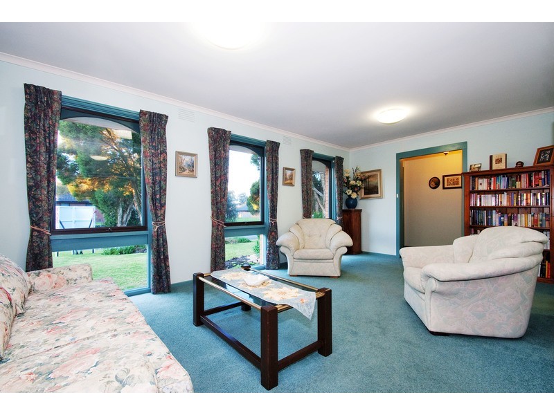 24 Morokai Grove, Lilydale VIC 3140