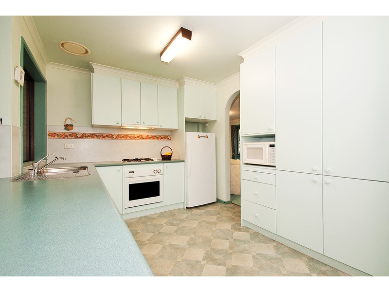 24 Morokai Grove, Lilydale VIC 3140