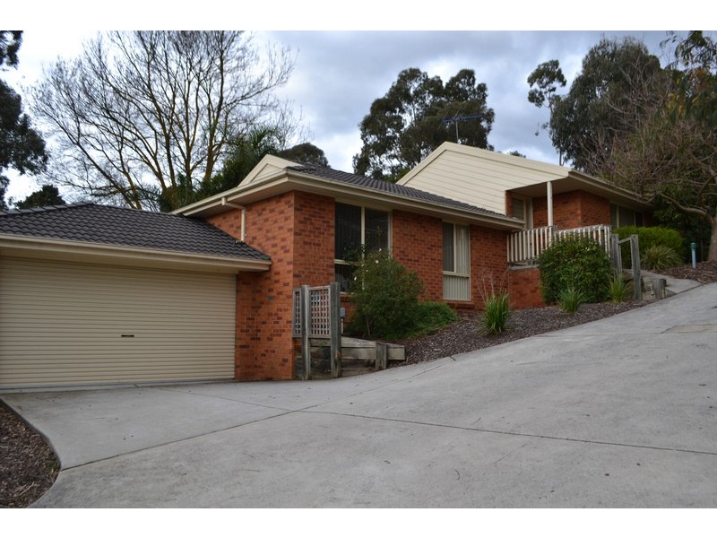 4/8-10 Wyuna  Walk, Mooroolbark VIC 3138