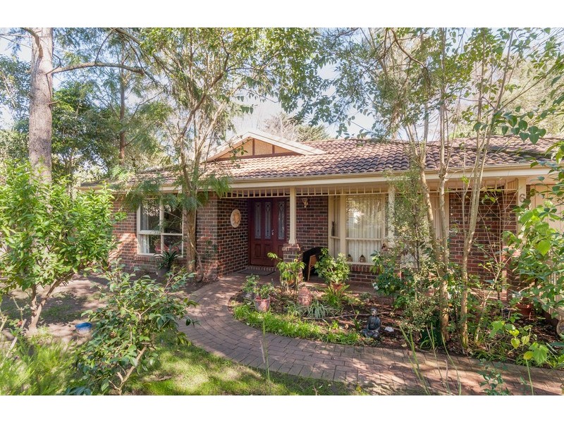 6 Silverley Road, Croydon VIC 3136