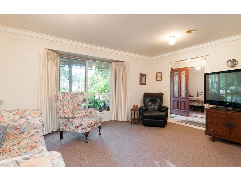 6 Silverley Road, Croydon VIC 3136