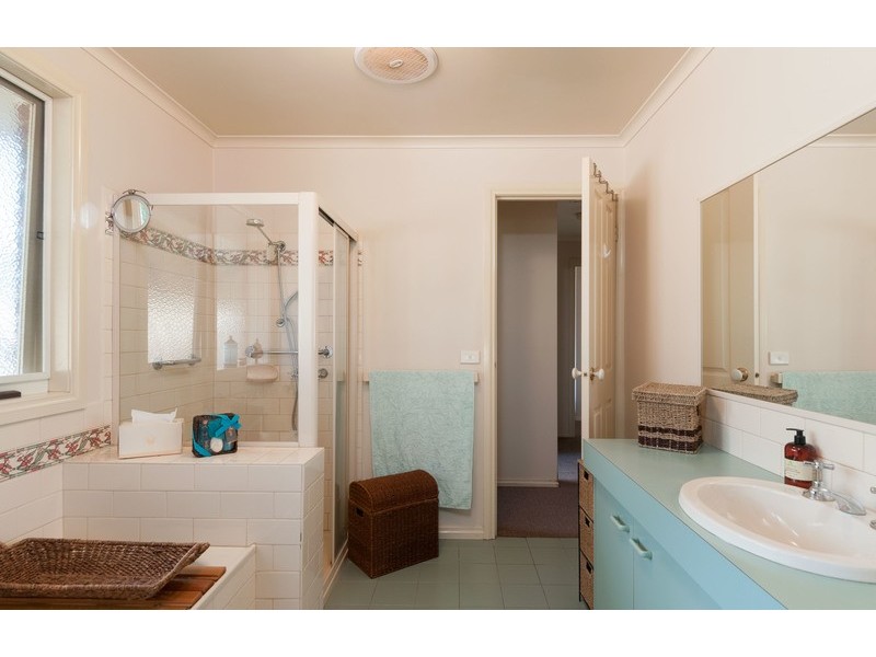 6 Silverley Road, Croydon VIC 3136