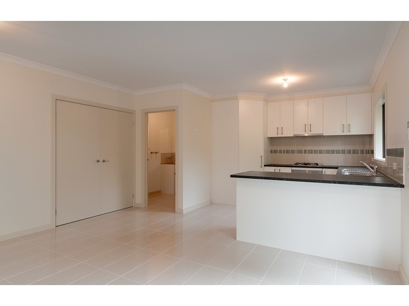 9a Aintree Street, Mooroolbark VIC 3138