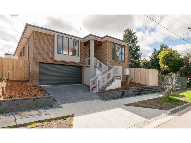 2 Kalimna Street, Mooroolbark VIC 3138