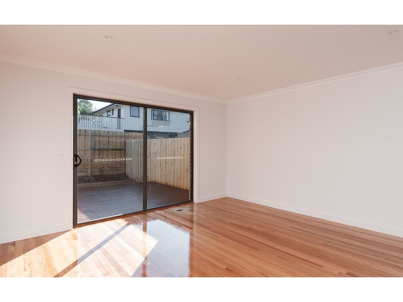 2 Kalimna Street, Mooroolbark VIC 3138