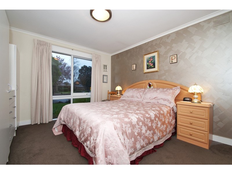 50 Savanna Drive, Mooroolbark VIC 3138