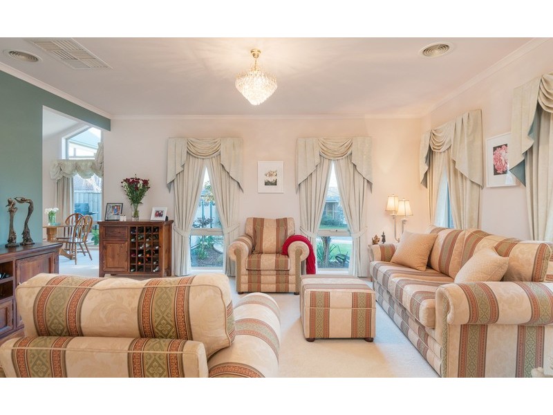2 Lantern Place, Lilydale VIC 3140