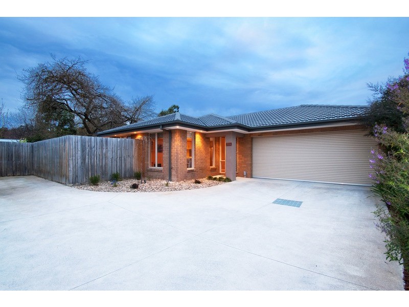 28a Swinburne Avenue, Mooroolbark VIC 3138