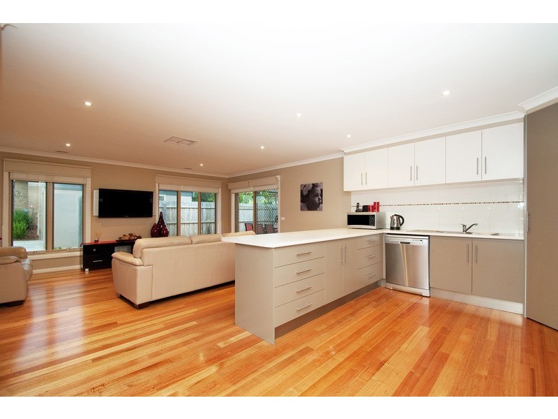 28a Swinburne Avenue, Mooroolbark VIC 3138