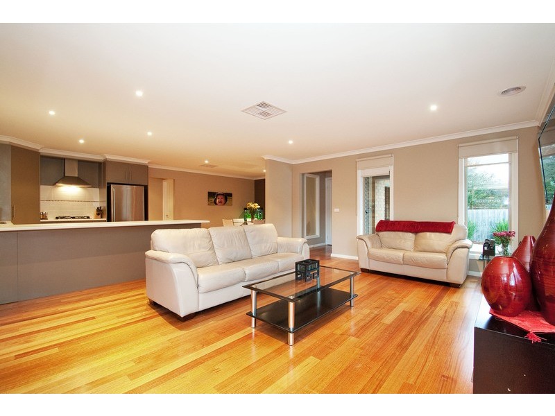 28a Swinburne Avenue, Mooroolbark VIC 3138