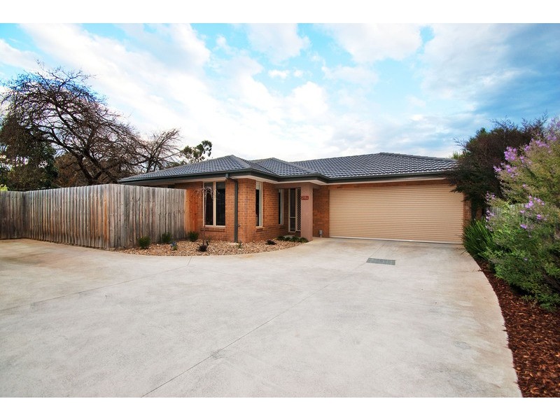 28a Swinburne Avenue, Mooroolbark VIC 3138