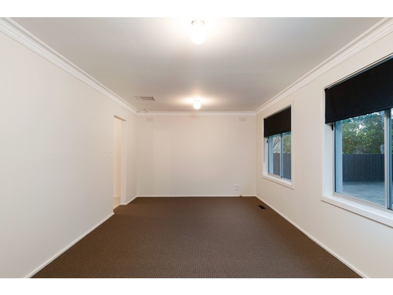 19 Lincoln Road, Croydon VIC 3136