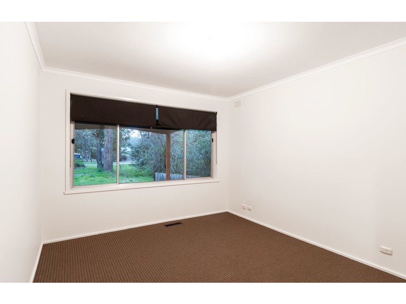 19 Lincoln Road, Croydon VIC 3136