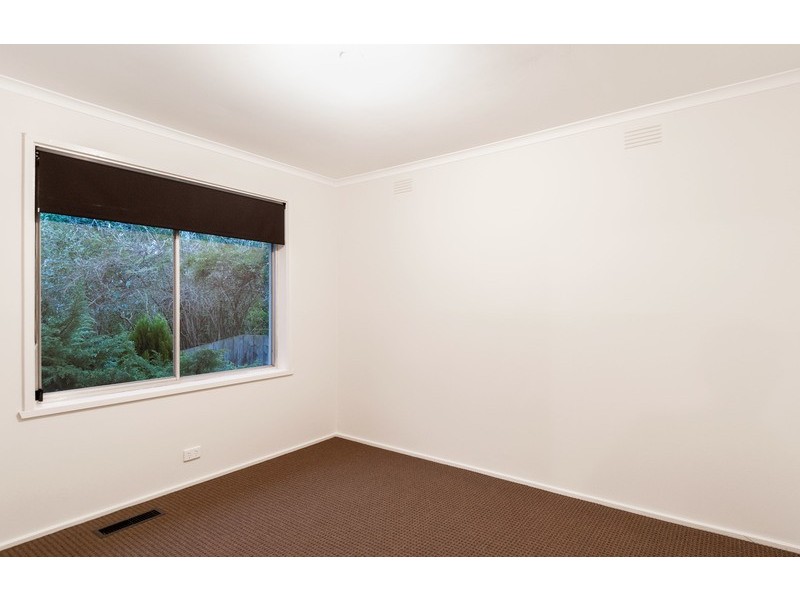 19 Lincoln Road, Croydon VIC 3136