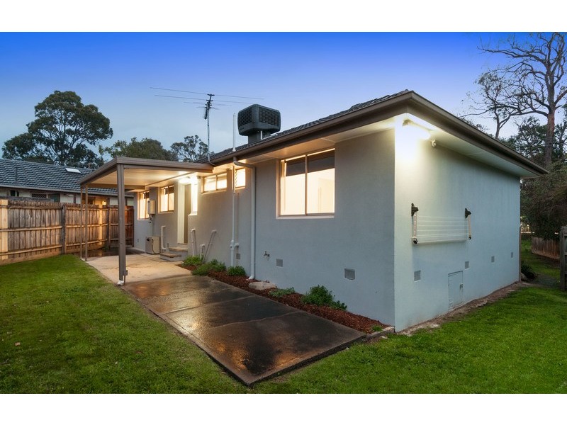 19 Lincoln Road, Croydon VIC 3136
