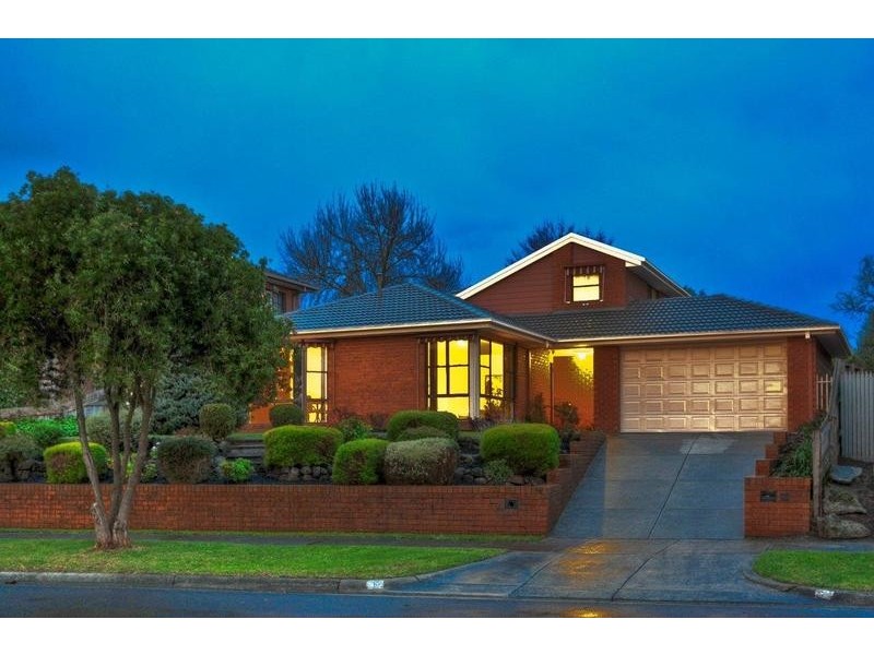 88 Woodville Road, Mooroolbark VIC 3138