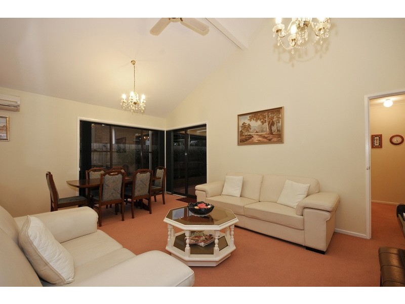 88 Woodville Road, Mooroolbark VIC 3138