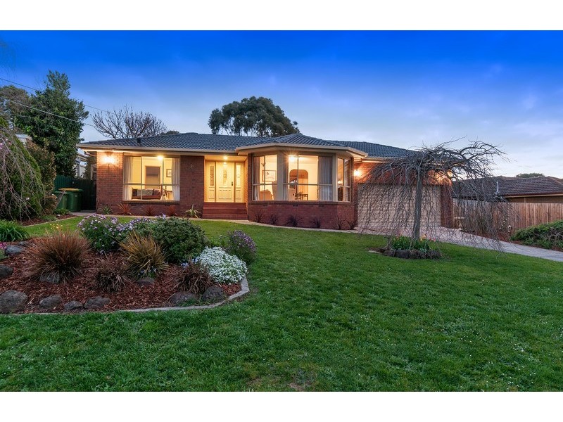 21 Cumberland Crescent, Chirnside Park VIC 3116