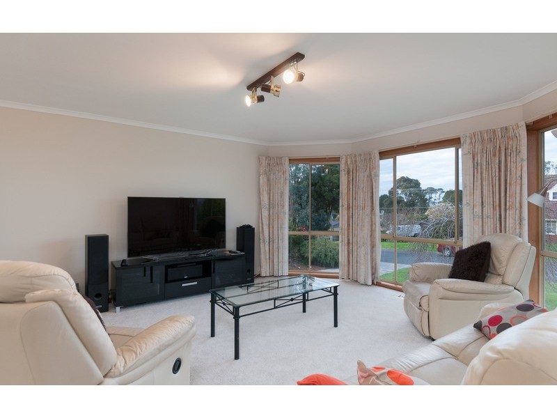 21 Cumberland Crescent, Chirnside Park VIC 3116