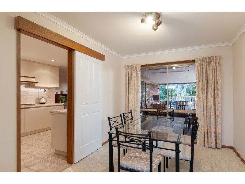 21 Cumberland Crescent, Chirnside Park VIC 3116