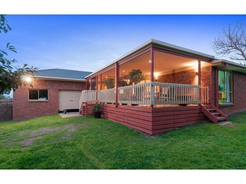21 Cumberland Crescent, Chirnside Park VIC 3116