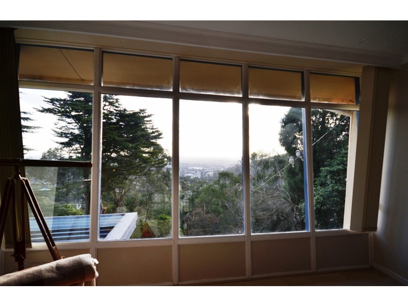 12 Olivette Avenue, Upper Ferntree Gully VIC 3156