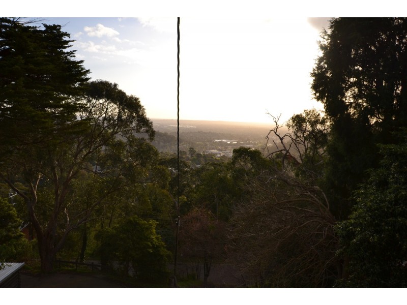 12 Olivette Avenue, Upper Ferntree Gully VIC 3156