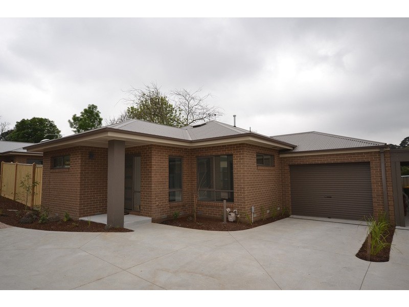 2/5 Alex Court, Mooroolbark VIC 3138